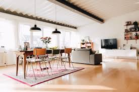 Auf einem großzügigen anwesen in günstiger lage befindet sich die wohnung im 1. 3 Zimmer Wohnung Zu Vermieten Neusser Strasse 720b 50737 Koln Weidenpesch Mapio Net