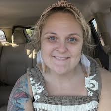 Who is the best hair stylist for a haircut in Lehigh Acres FL?