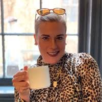 10 "Leslie Counts" profiles