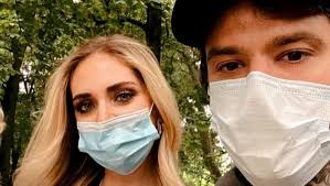 Quando quest'estate era top in radio, la ferragni posta un video su snapchat proprio con quelle note in sottofondo. Conte Chiama Chiara Ferragni E Fedez Aiutatemi A Far Capire Ai Ragazzi Che Devono Usare La Mascherina La Repubblica