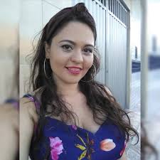 Pior que também ri alto quando vi esse meme, até salvei para rir mais (e  estou rindo nesse momento, rs). Hebe Camargo e Nair Belo são insuperáveis!