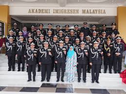 Jawatan kosong terkini jabatan imigresen malaysia. Imigresen Penang On Twitter Majlis Perbarisan Tamat Latihan Kursus Asas Pegawai Imigresen Gred Kp19 Siri 2 Tahun 2019 Https T Co Cv8fzysyby