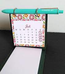 Egal ob sie es hoch, quer, groß oder klein mögen. Tischkalender Basteln Anleitung Papierschaetzchen