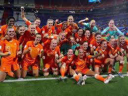 Find the perfect sarina wiegman stock photos and editorial news pictures from getty images. Vrijheid Voetbal 6 8 2017 Succes Voor Oranje We Duimen Voor Oranje 1 Juni 2019 29 6 2019 16 40 2 0 3 7 7 7 Finale Oranje Rolmodellen 20 7 2019 Droombaan Voor Sari 25 11 2010 Tranen Voor Ronaldo 60 21 7 2021 Afscheidstournooi Sarina