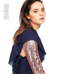 Her first single, distratto, debuted atop the italian fimi top digital downloads chart and was certified double platinum by the federation of the. Francesca Michielin Photo Gallery 6 High Quality Pics Theplace