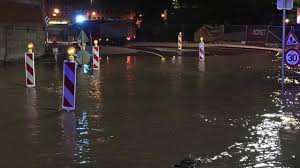 Jun 21, 2021 · un terrible drame s'est déroulé dans la nuit de dimanche à lundi aux alentours de 5h. Spectaculaire Inondation Au Grognon A Namur Video Dailymotion