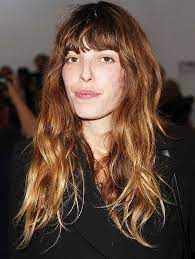 French Women Never Do These Things To Their Hair In 2021 French Hair Womens Hairstyles Hairstyles With Bangs