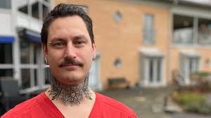 Köpte högerextrem musik