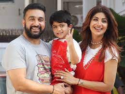 Directed by abbas alibhai burmawalla, mastan alibhai burmawalla. Shilpa Shetty S Son Wins Gold Dedicates It To His Inspiration Tiger Shroff Hindi Movie News Times Of India