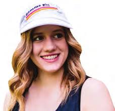 of Gamma Phi Beta 12 |The Making of Mended Threads 22 |Running for a Reason  26 |Suitably Sophie