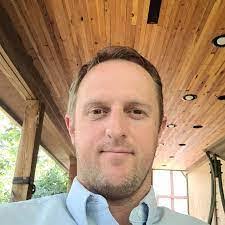 Brian Gash's Instagram, Twitter & Facebook