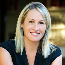 Vanessa Nolan-Woods (@vnolanwoods)