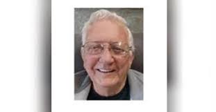 Monika Underwood's Instagram, Twitter & Facebook