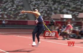 A shift from 'old favorite ' to a new javelin helped neeraj chopra set a new national record. Scj34eu4tedofm