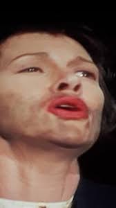 Somebody said she look like Thomas The Train 🚂 in the face! Took me out!😂