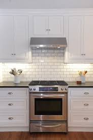 White kitchens aren't going away any time soon, but classic doesn't have to mean bland. Page Not Found Interior Design Pro Kitchen Cabinets Decor Home Kitchens Kitchen Remodel