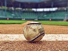The weight of a standard baseball used in the mlb is between 5 and 5.25 ounces. How Much Does A Baseball Weigh Geekinformant