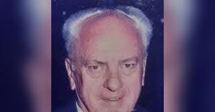 Howard Hess's Instagram, Twitter & Facebook