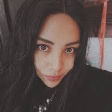 Meliza Cruz's Instagram, Twitter & Facebook