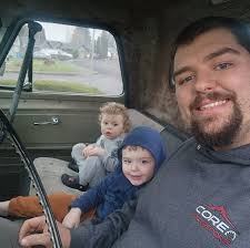 Free collapsible boxes for kids toys available