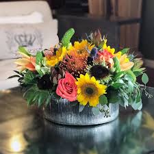 The white house chief floral designer is responsible for the planning, design, arrangement and placement of all floral decorations for the first family, their private entertaining, and official state functions at the white house. White House Flowers Best Florist In Phoenix Scottsdale Paradise Valley Phoenix Florists