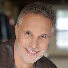 Brian Crane's Instagram, Twitter & Facebook