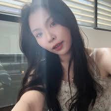 Celeste Lim's Instagram, Twitter & Facebook