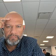 J'avais l'intention de changer 3 vieux (31ans) convecteurs de la marque  Convectair avec thermostats intégrés qui se trouvent dans une grande air  ouverte. En consultant le site de Stelpro je constate que