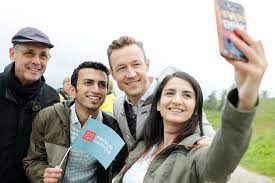 Maybe you would like to learn more about one of these? Gernot Blumel Zur Person