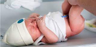 Untuk pengetahuan anda, warna najis bayi seringkali dalam tona kuning mustard, perang hingga kehijauan. Warna Najis Dan Tahap Kesihatan Bayi 9 Warna Ibu Wajib Tahu