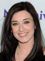 Margo Harshman - Actress