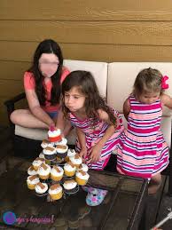 Dog themed hot dog bar menu printable (8x10) 12 hot dog bar topping and condiment label tents for pickles, relish, jalapeno, chili, onion, cheese, lettuce & tomato, bacon, ketchup, mustard, bbq sauce, and sliced cheese. Dog Themed Party Food And Party Ideas Enza S Bargains