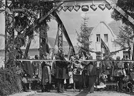 Majestatea sa maria, regină a româniei, principesă a romaniei, principesă de edinburg și de saxa coburg și gotha , născută marie alexand. Vizita Regele Ferdinand Si Regina Maria Campeni 1919 Agerpres ActualizeazÄ Lumea