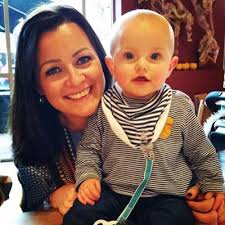 Faye Hutt (@fayeehutt)