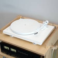 Pro-Ject: Debut PRO B Turntable - Special Edition White – TurntableLab.com