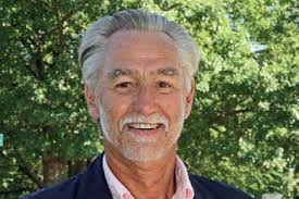 Using the talents of alumni, friends, faculty, staff and students, we will  work as a community to strengthen Wes