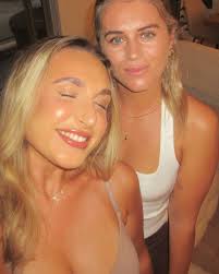 katie brewster (@katieebrewster) • Instagram photos and videos