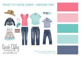 634f9a676323ad86d368b64d11f3dfd7 Jpg 775 550 Pixels Family Portrait Outfits Family Photos What To Wear Family Photo Outfits