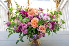 Inexpensive floral arrangements starting at under $30. Rosaspina