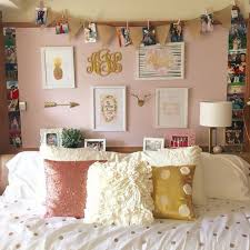 Echa un vistazo a nuestra selección de decoración de la habitación para ver las mejores piezas hechas a mano, únicas o personalizadas de nuestras tiendas. Como Decorar La Casa Estilo Tumblr Manualidades Tumblr Para Decorar Tu Cuarto Cuartos Tumblr Para Pink Dorm Rooms Gold Bedroom Decor Rose Gold Bedroom Decor