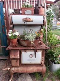 Maybe Add Old Pots And Pans Like An Actual Stove Garten Deko Antikes Holz Kuchenherd