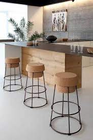 32 Banquetas Para A Cozinha Com Estilos Unicos Decoracao De Casa Home Bar Designs Interior Design Kitchen Kitchen Bar Stools