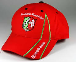 Das wappen des landes nrw ist ein staatswappen und zusammen mit der landesflagge eines der hoheitszeichen des landes. Windeln Im Karton De Hilkeys Nordrhein Westfalen Baseballcap Mit Wappen Bestickt Rot Baseball Cap Nrw Online Shop Fur Gunstige Windeln