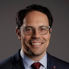 Adam Kushner's Instagram, Twitter & Facebook