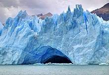 Often overshadowed by the more popular perito moreno glacier, the upsala glacier certainly deserves some time in the limelight.the upsala glacier can be found in los glaciares national park in argentina's portion of patagonia.stretching out over 870 km², the glacier is actually the biggest of its kind in south america. Perito Moreno Glacier Wikipedia