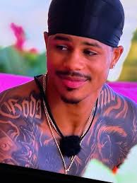 I was rewatching The Prisoner of Benda the other day and oh man this scene  is simultaneously hilarious, sad, and heartwarming. First off when Wash  Bucket enters the room in Amy's body