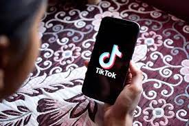 How To Zoom In The Tiktok App Without Using Your Hands Is It Possible