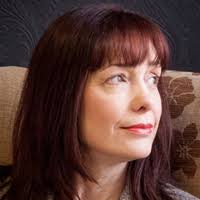 Donna Peach's Instagram, Twitter & Facebook