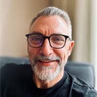 Troy Bender's Instagram, Twitter & Facebook