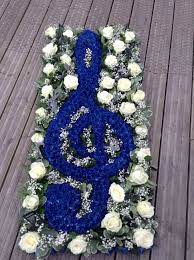 Funeral Flowers Treble Clef Funeral Flower Tribute 4ft Treble Clef Flower Display W Creative Flower Arrangements Funeral Flowers Funeral Flower Arrangements